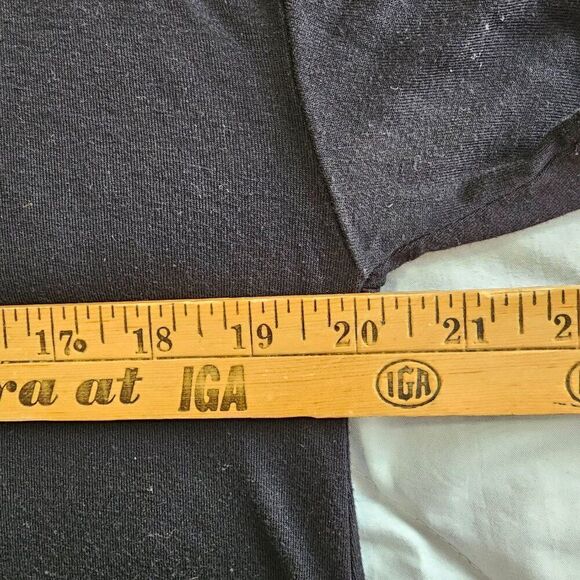 EUC GAP MOCK NECK BLACK TOP SHORT SLEEVES SIZE SMALL - Picture 8 of 9